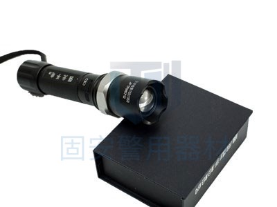 特警強光手電 特警強光手電